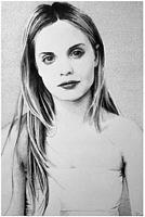 Mena Suvari - 2001